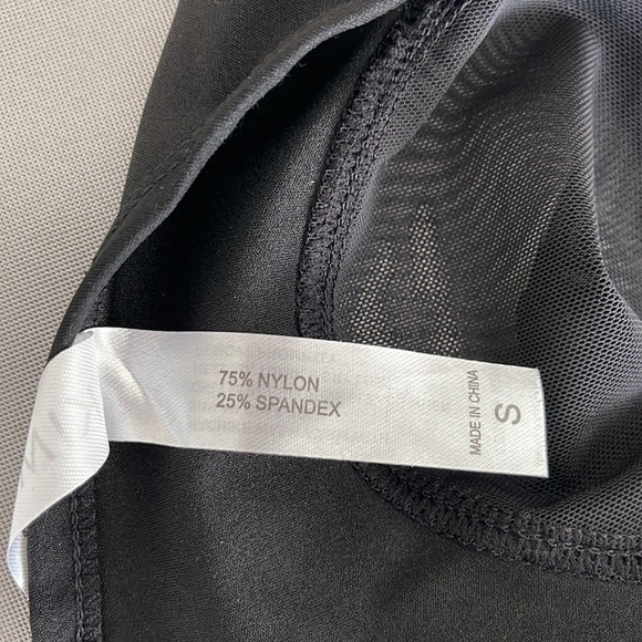 Two Piece Workout - Biker Shorts & Sports Bra Top - Picture 5 of 5